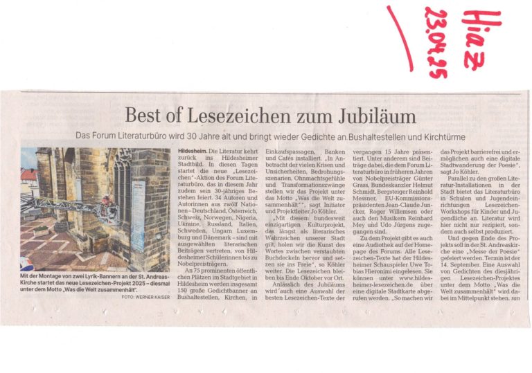 Artikel aus der Hildesheimer Allgemeinen Zeitung vom 23.04.25 über die Lesezeichen-Montage an der Andreaskirche