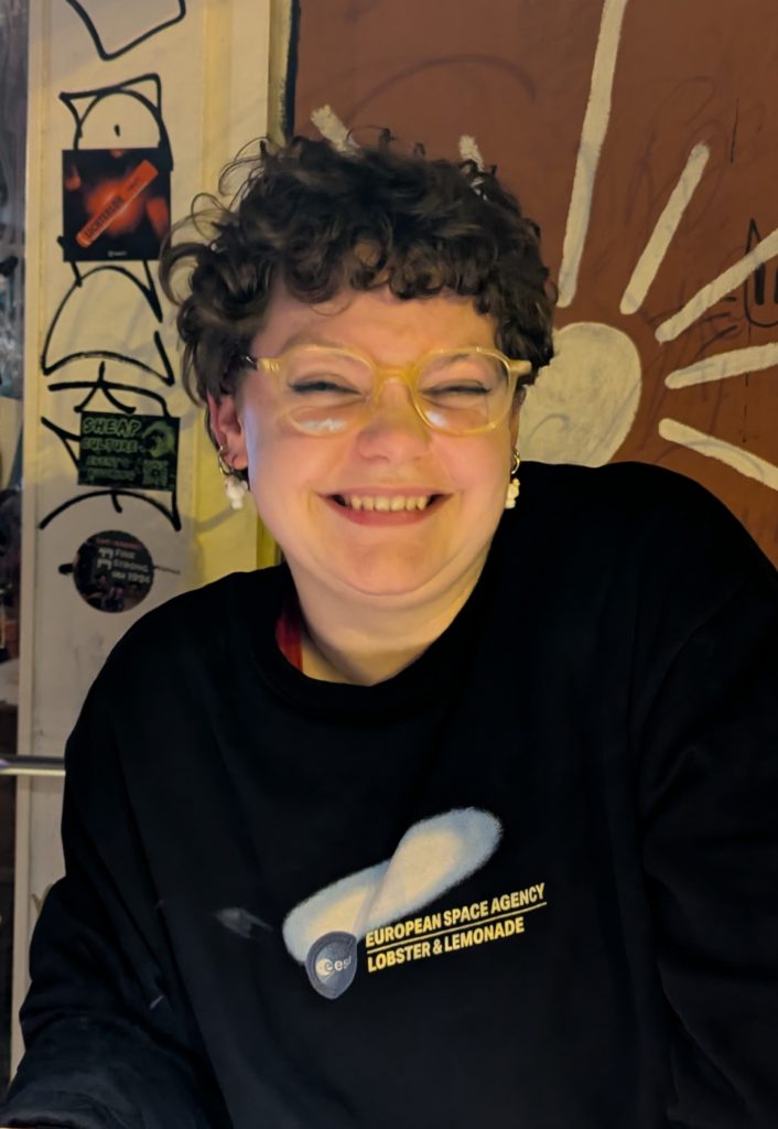 Porträtfoto der Praktikantin Pauline 